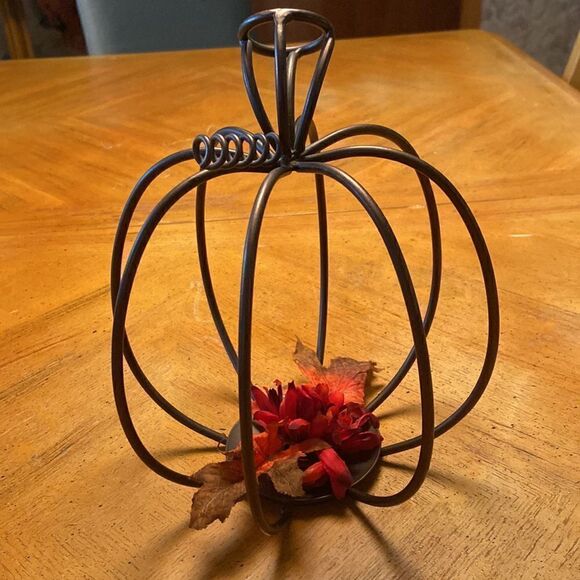 Thanksgiving/Fall  Centerpiece‎ - Picture 4 of 12
